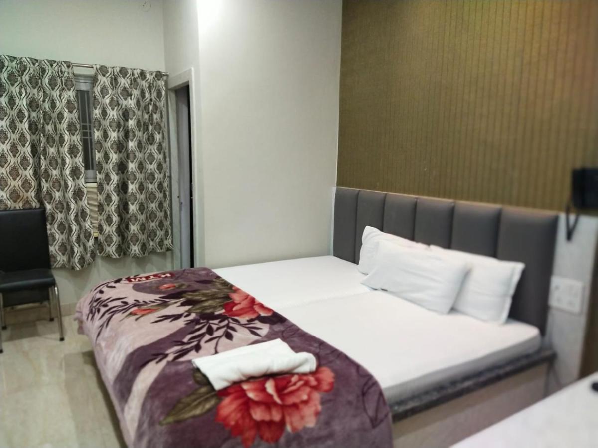 Hotel Gateway Kailash Varanasi Exterior photo
