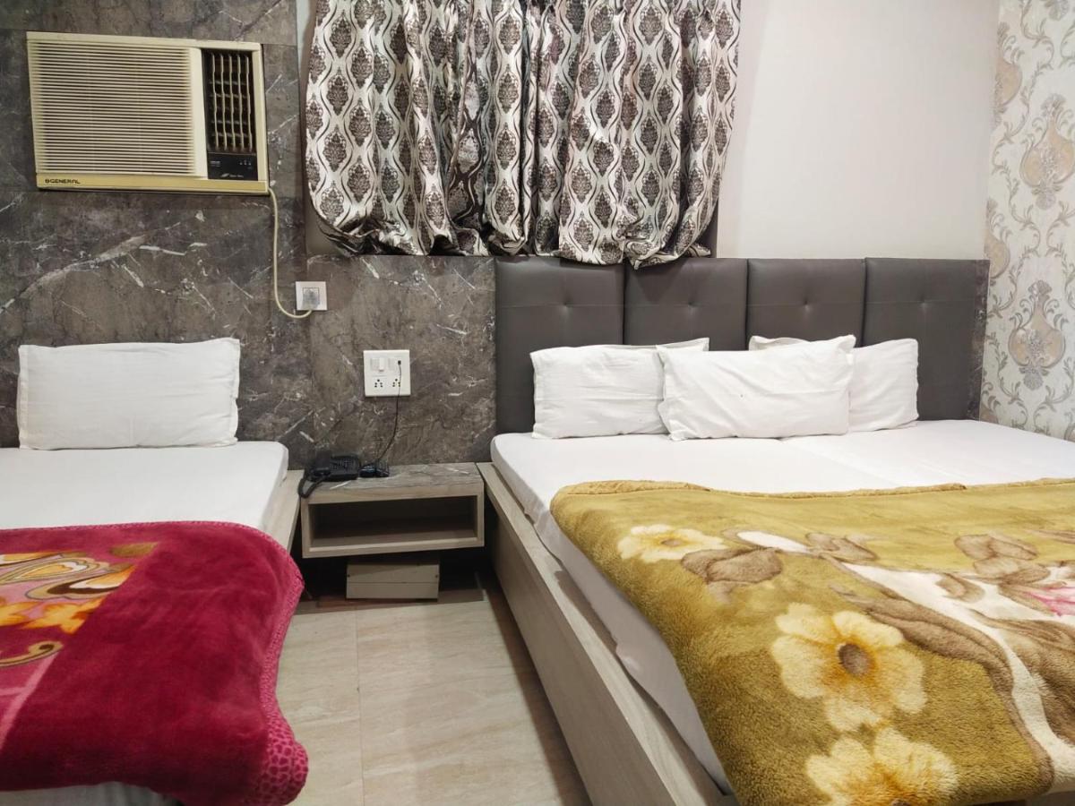 Hotel Gateway Kailash Varanasi Exterior photo