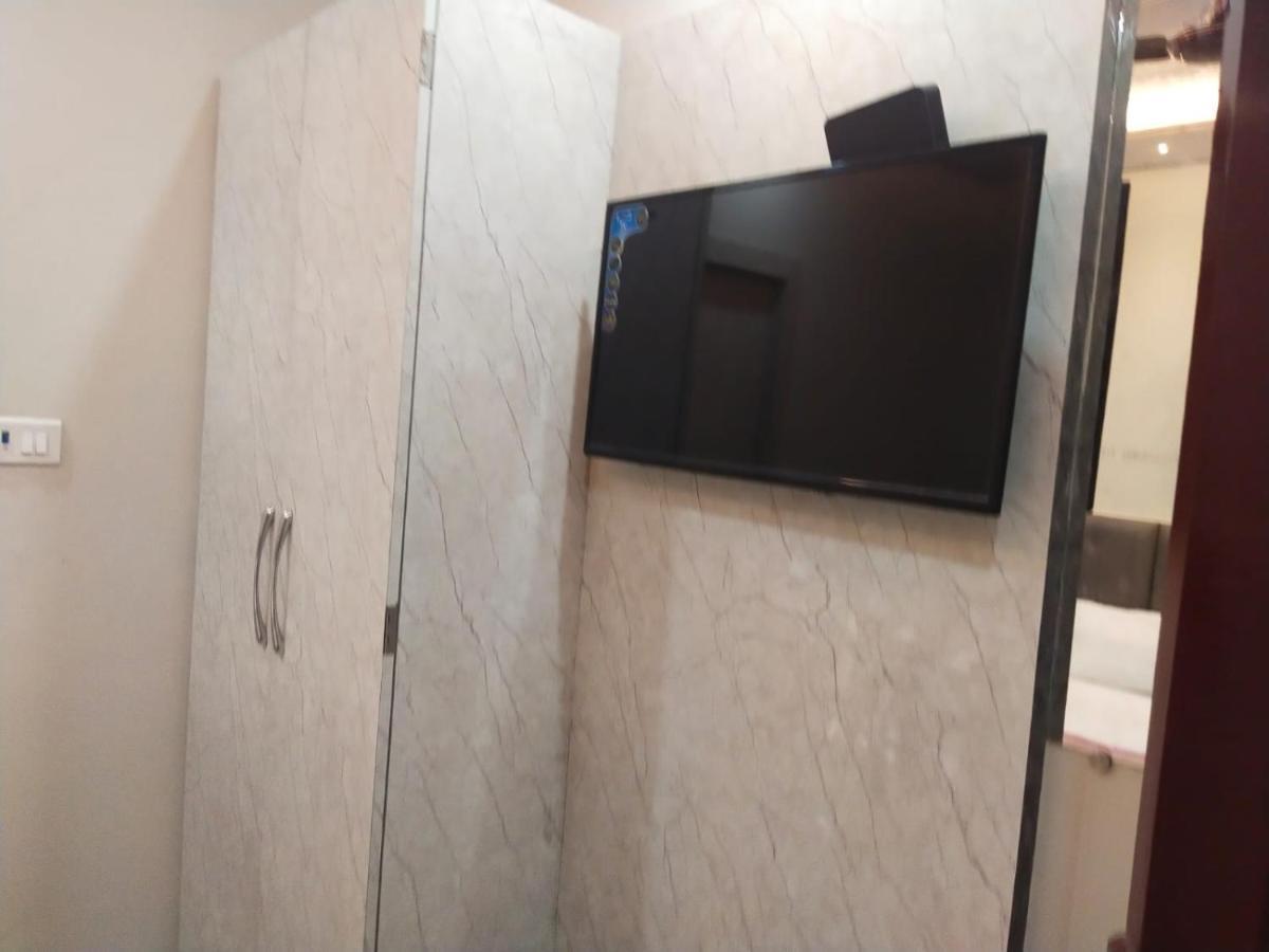 Hotel Gateway Kailash Varanasi Exterior photo