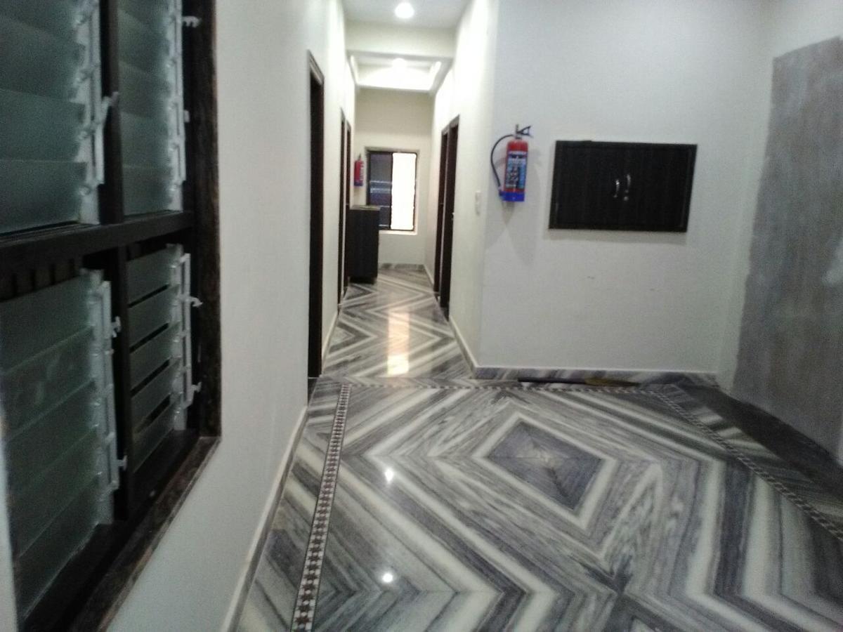 Hotel Gateway Kailash Varanasi Exterior photo